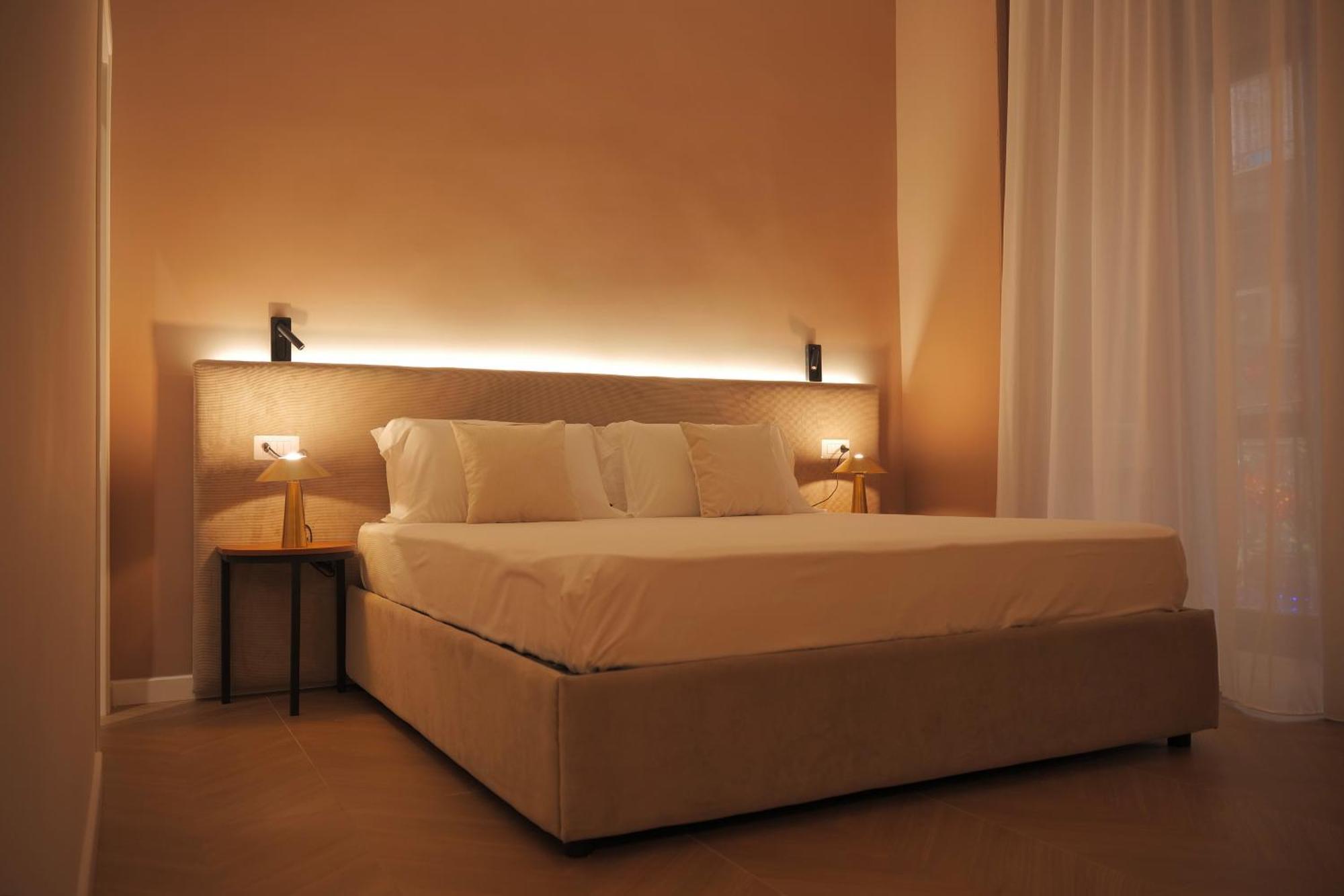 Toledo Luxury Rooms - Lr Collection Naples Exterior photo