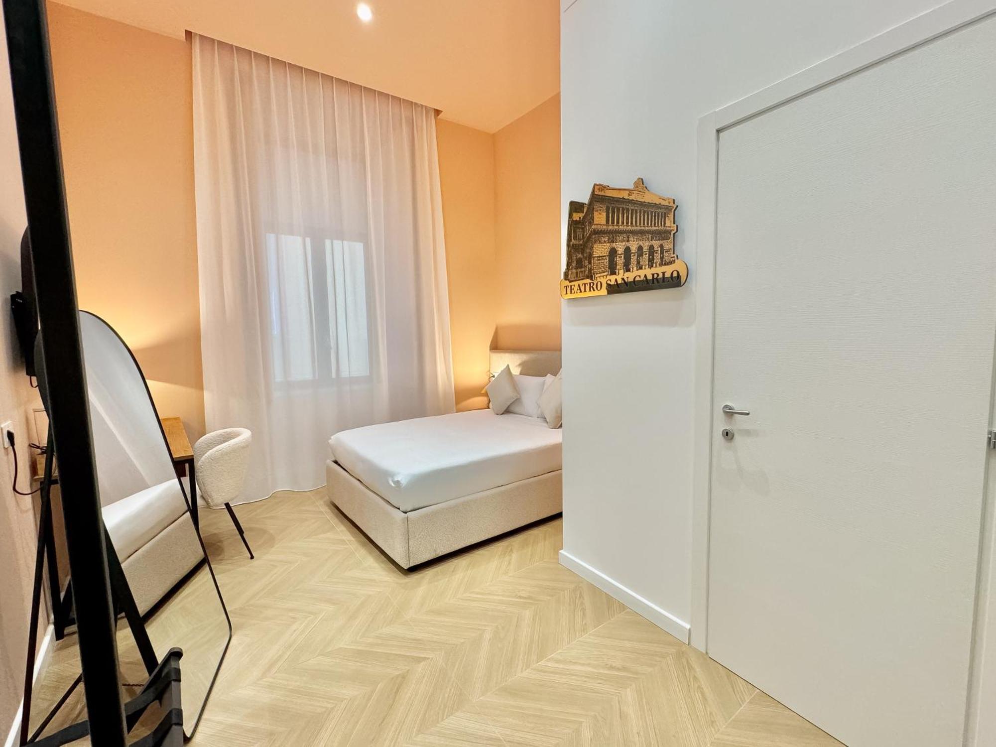 Toledo Luxury Rooms - Lr Collection Naples Exterior photo